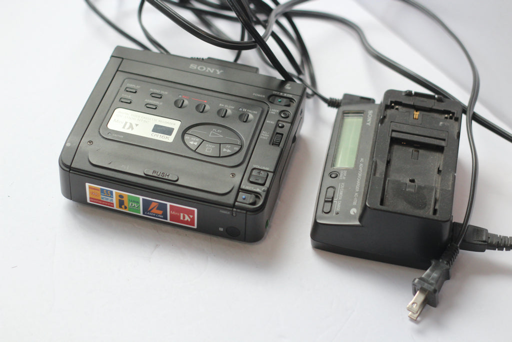Sony GV-D300 MiniDV deck - READ
