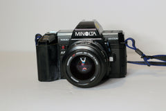 Minolta Maxxum 7000 seen from the front